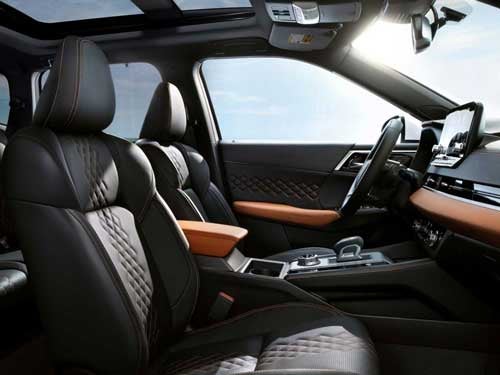 2023 Mitsubishi Outlander PHEV interior seats
