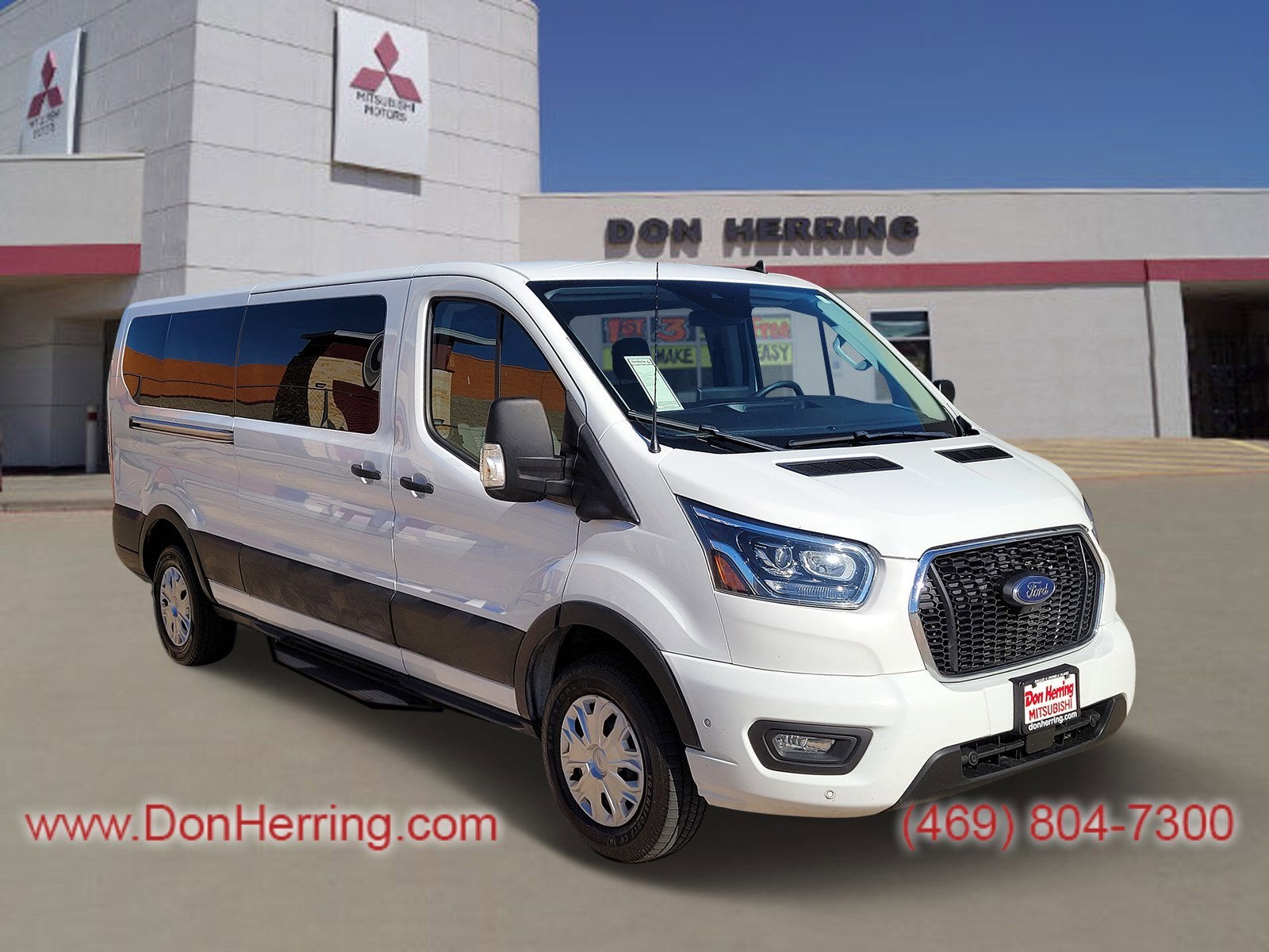 2023 Ford Transit Passenger Wagon XLT