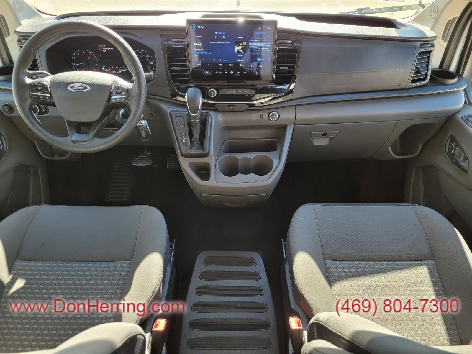 2023 Ford Transit Passenger Wagon XLT