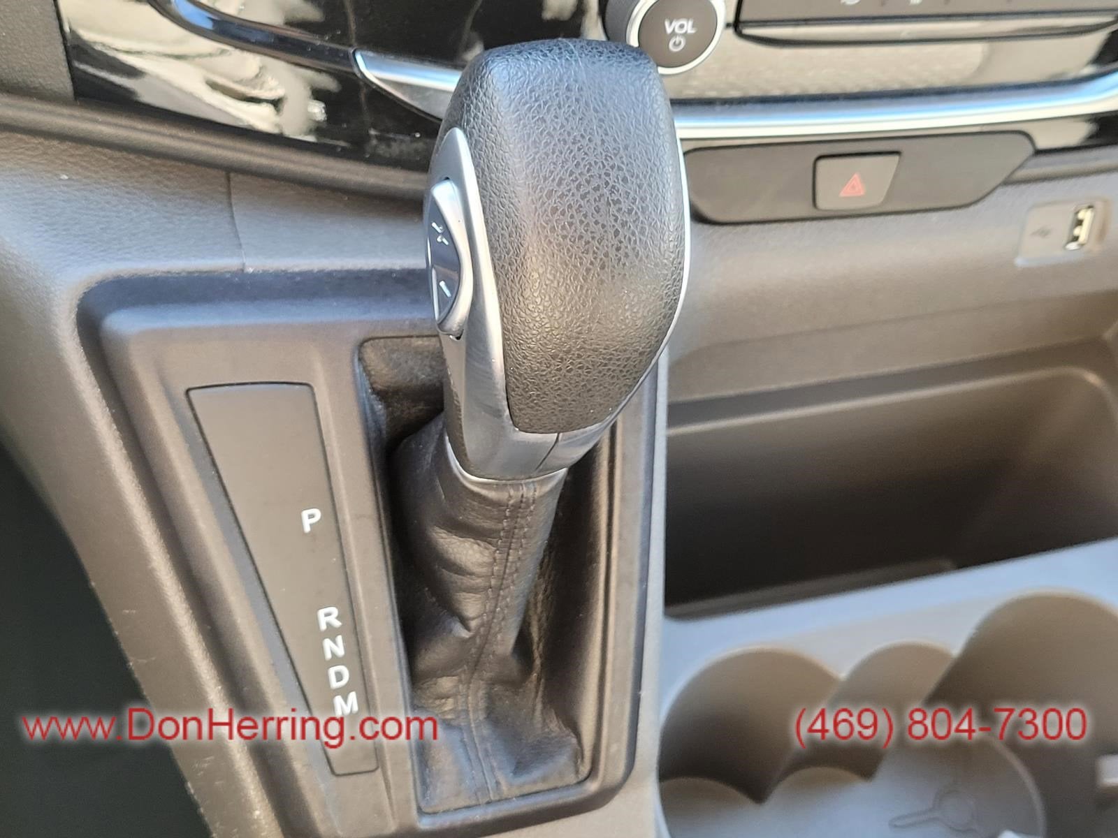 2023 Ford Transit Passenger Wagon XLT