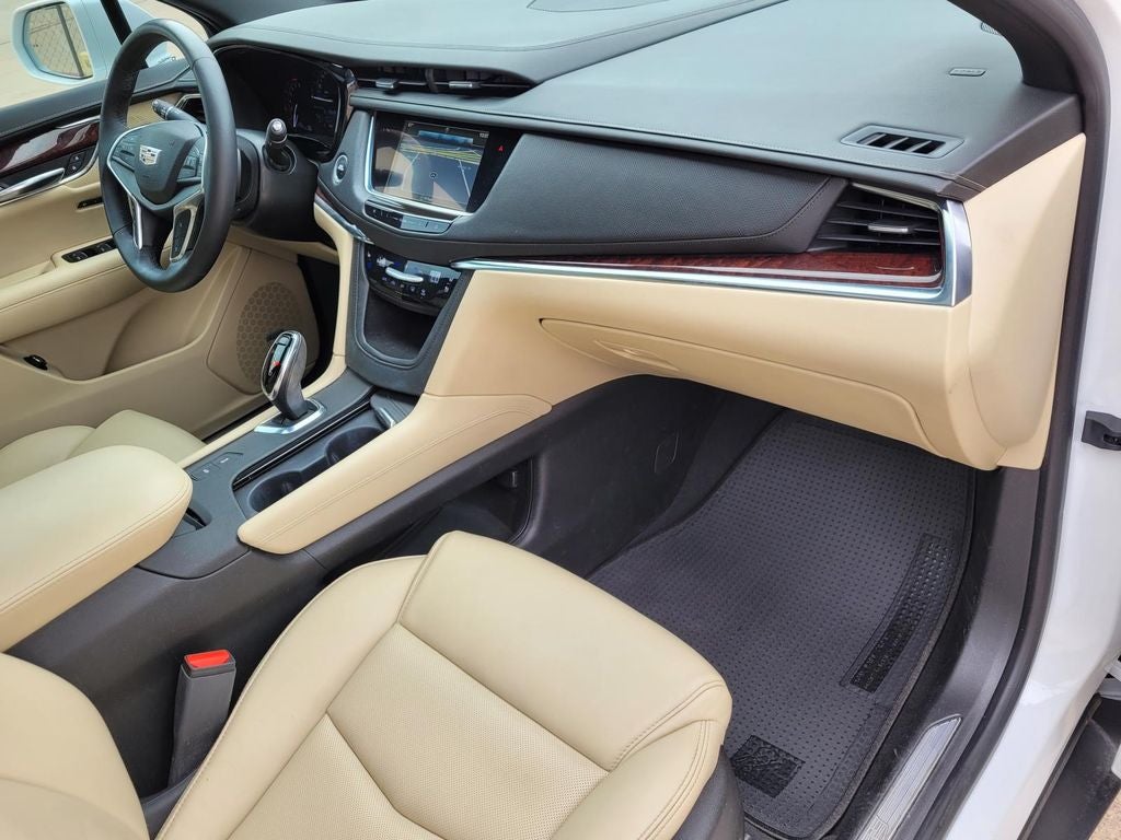 2017 Cadillac XT5 Premium Luxury FWD