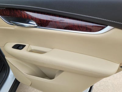 2017 Cadillac XT5 Premium Luxury FWD