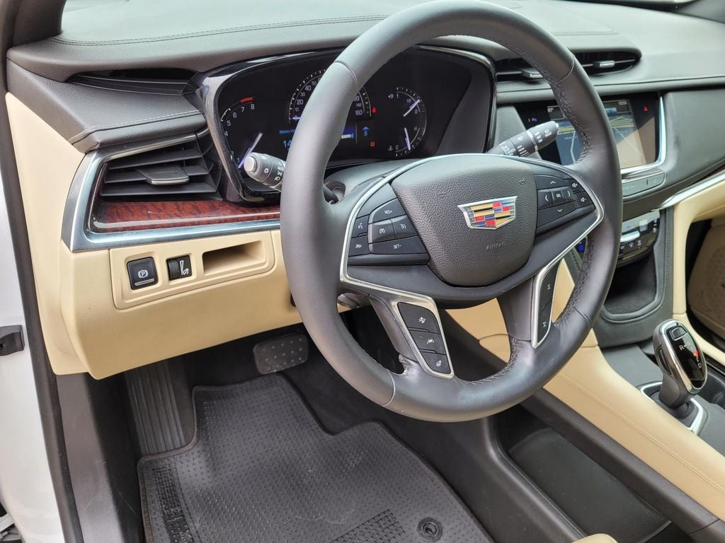 2017 Cadillac XT5 Premium Luxury FWD
