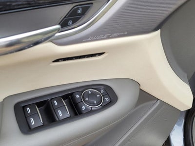 2020 Cadillac XT6 FWD Premium Luxury