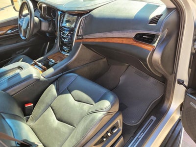 2017 Cadillac Escalade Luxury