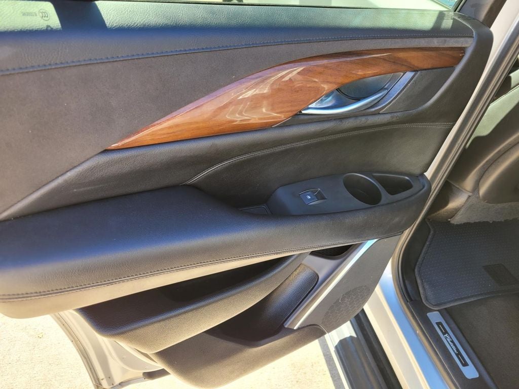 2017 Cadillac Escalade Luxury