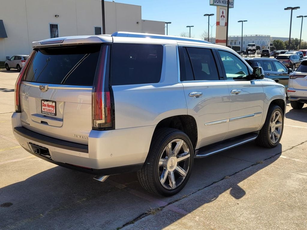 2017 Cadillac Escalade Luxury