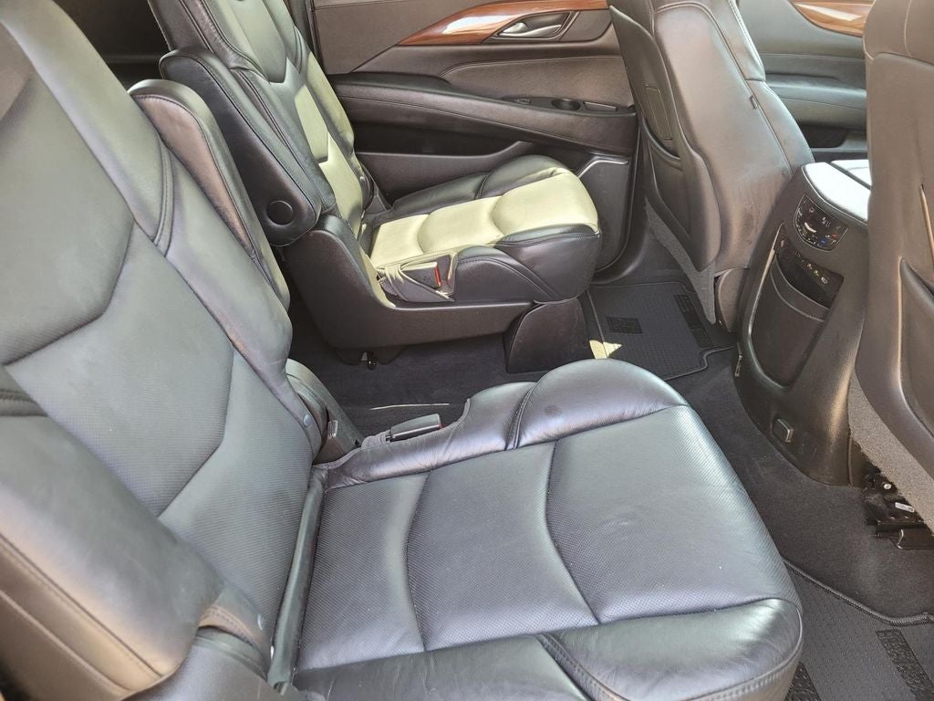 2018 Cadillac Escalade ESV Luxury