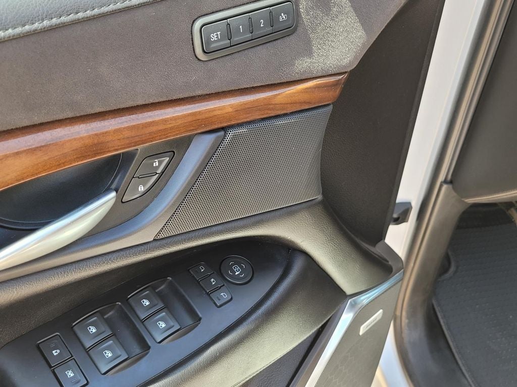 2018 Cadillac Escalade ESV Luxury