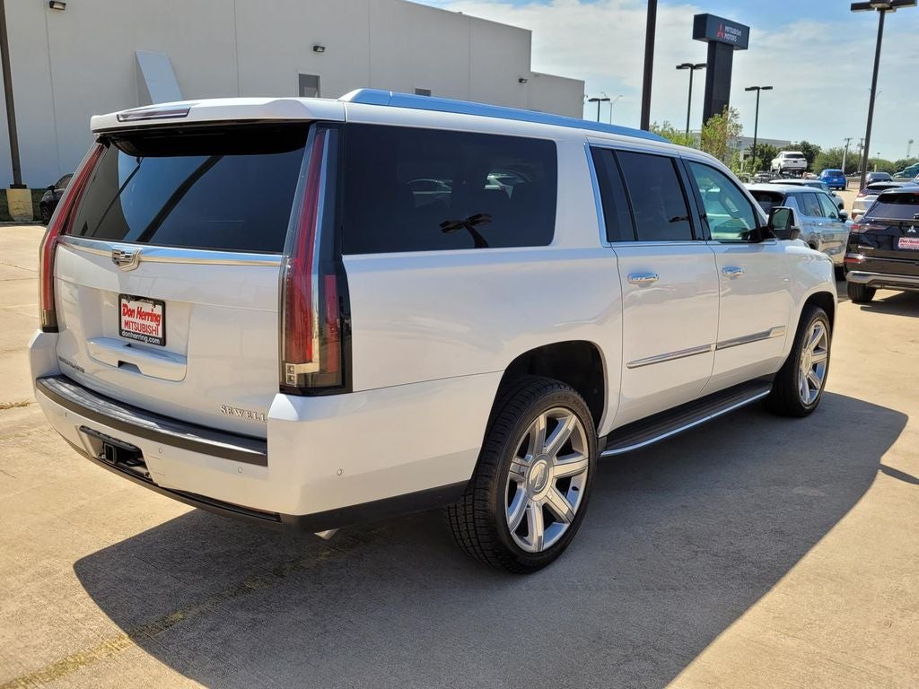 2018 Cadillac Escalade ESV Luxury