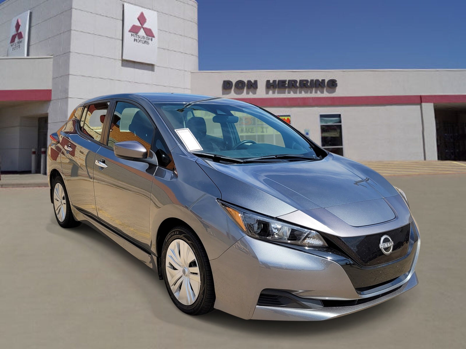 2023 Nissan LEAF S