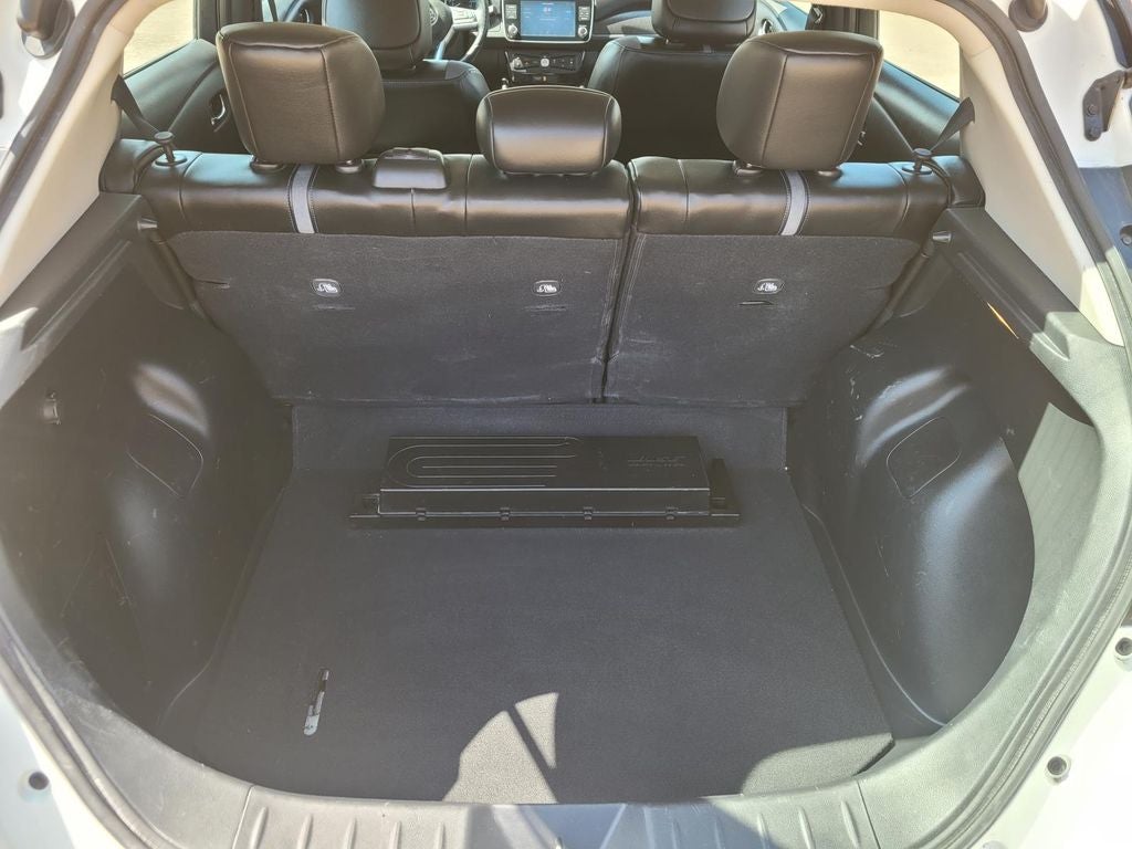 2022 Nissan LEAF SL PLUS