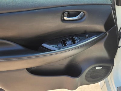 2022 Nissan LEAF SL PLUS