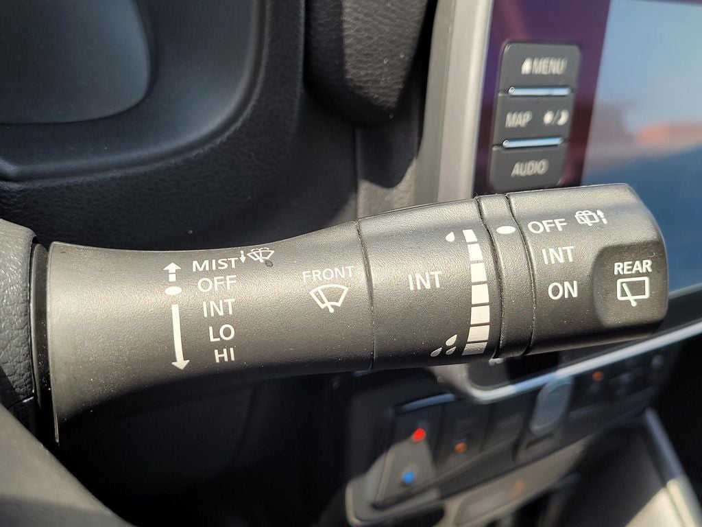 2022 Nissan LEAF SL PLUS