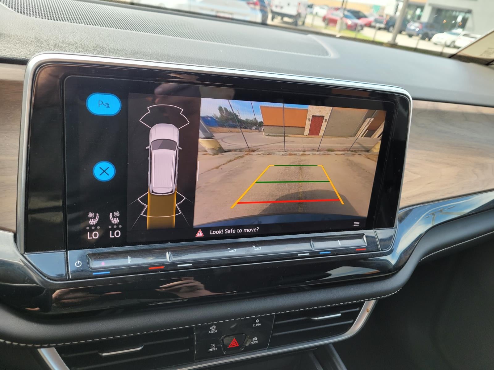 2024 Volkswagen Atlas 2.0T SE w/Technology