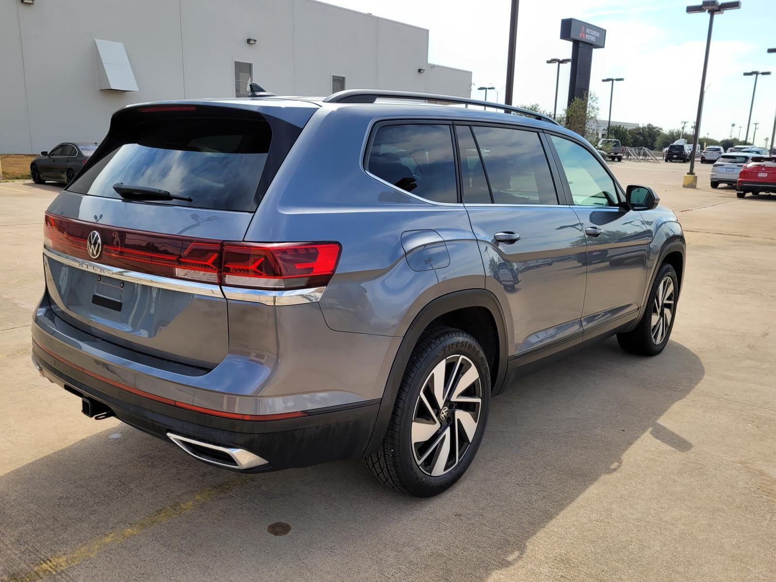 2024 Volkswagen Atlas 2.0T SE w/Technology