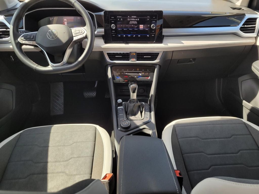 2025 Volkswagen Taos SE