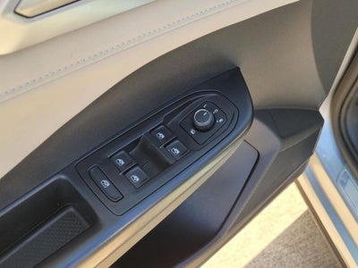 2025 Volkswagen Taos SE