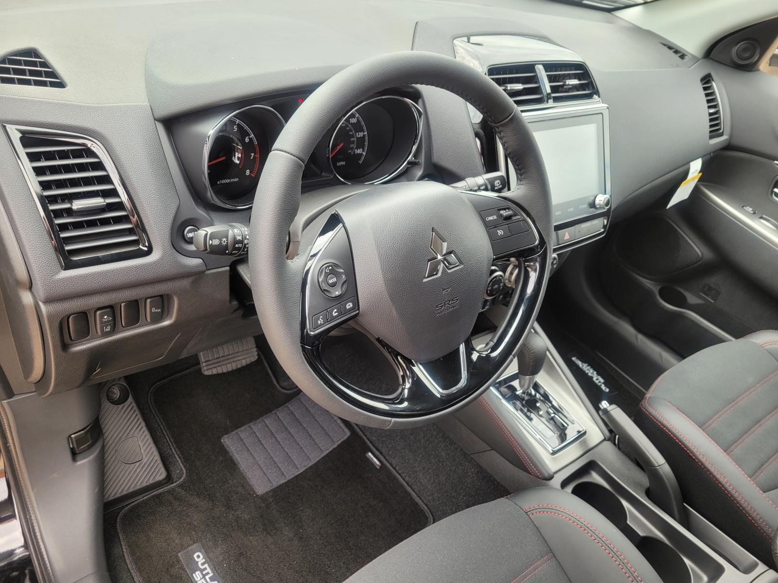 2027 Mitsubishi Outlander Sport SE