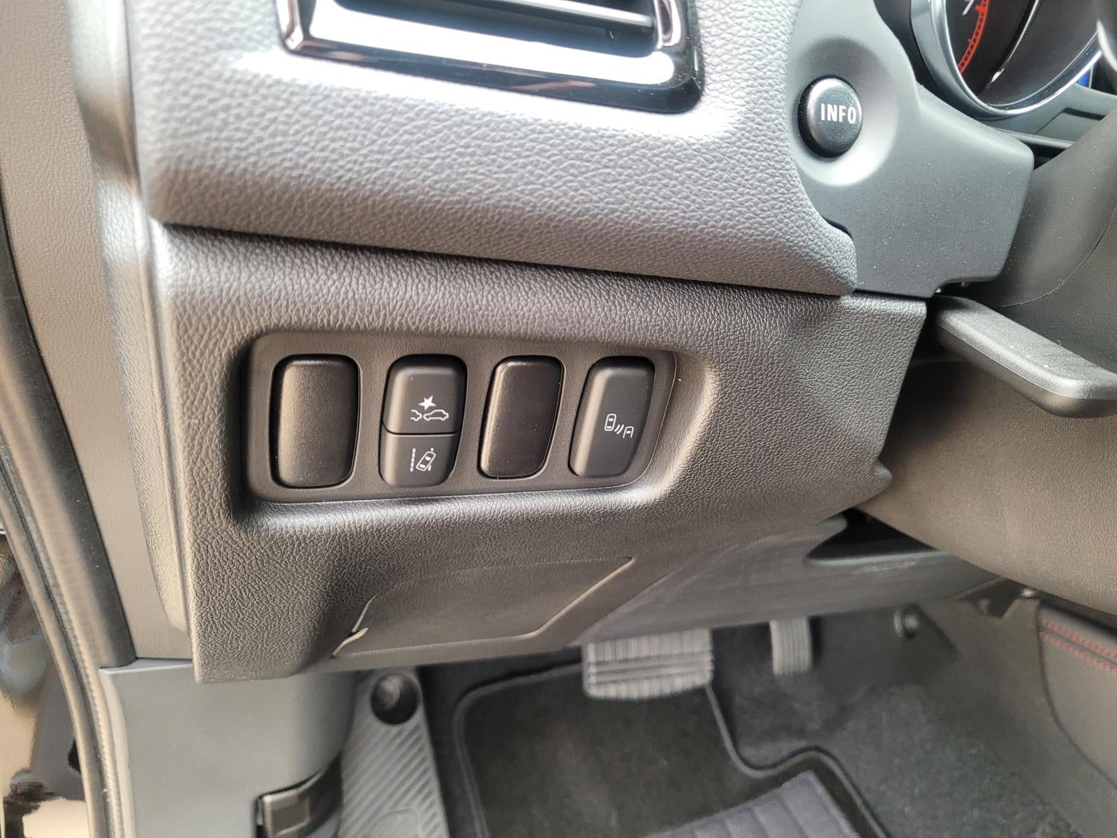 2027 Mitsubishi Outlander Sport SE