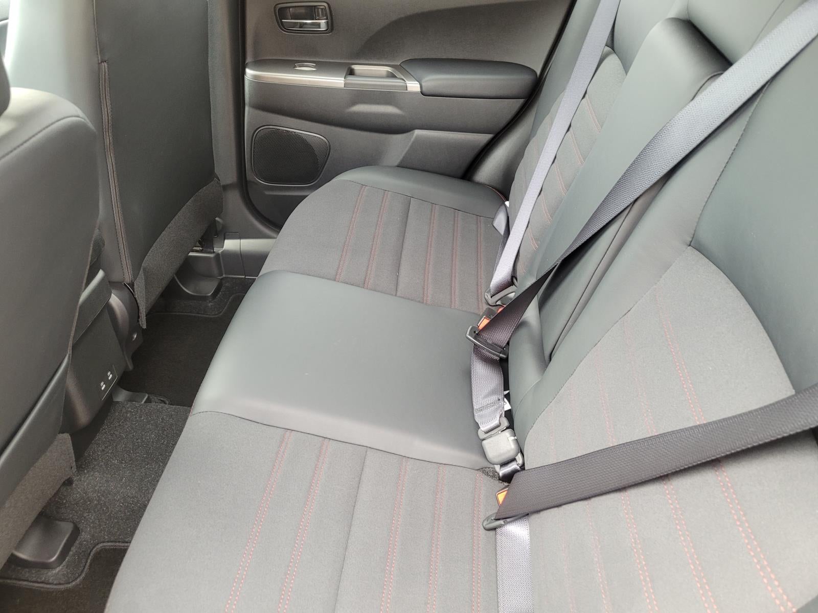 2027 Mitsubishi Outlander Sport SE