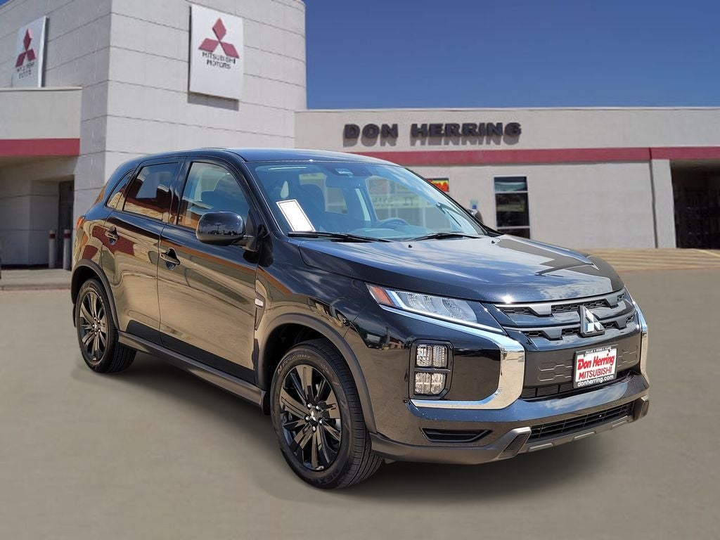 2027 Mitsubishi Outlander Sport LE