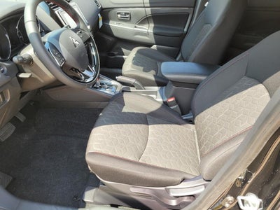 2027 Mitsubishi Outlander Sport LE