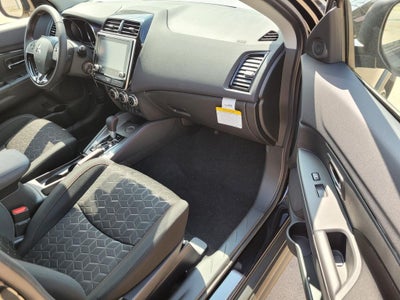 2027 Mitsubishi Outlander Sport LE