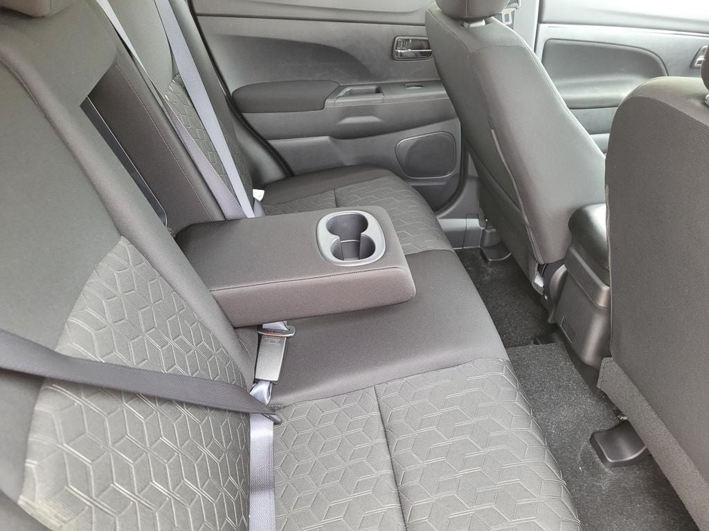 2026 Mitsubishi Outlander Sport ES