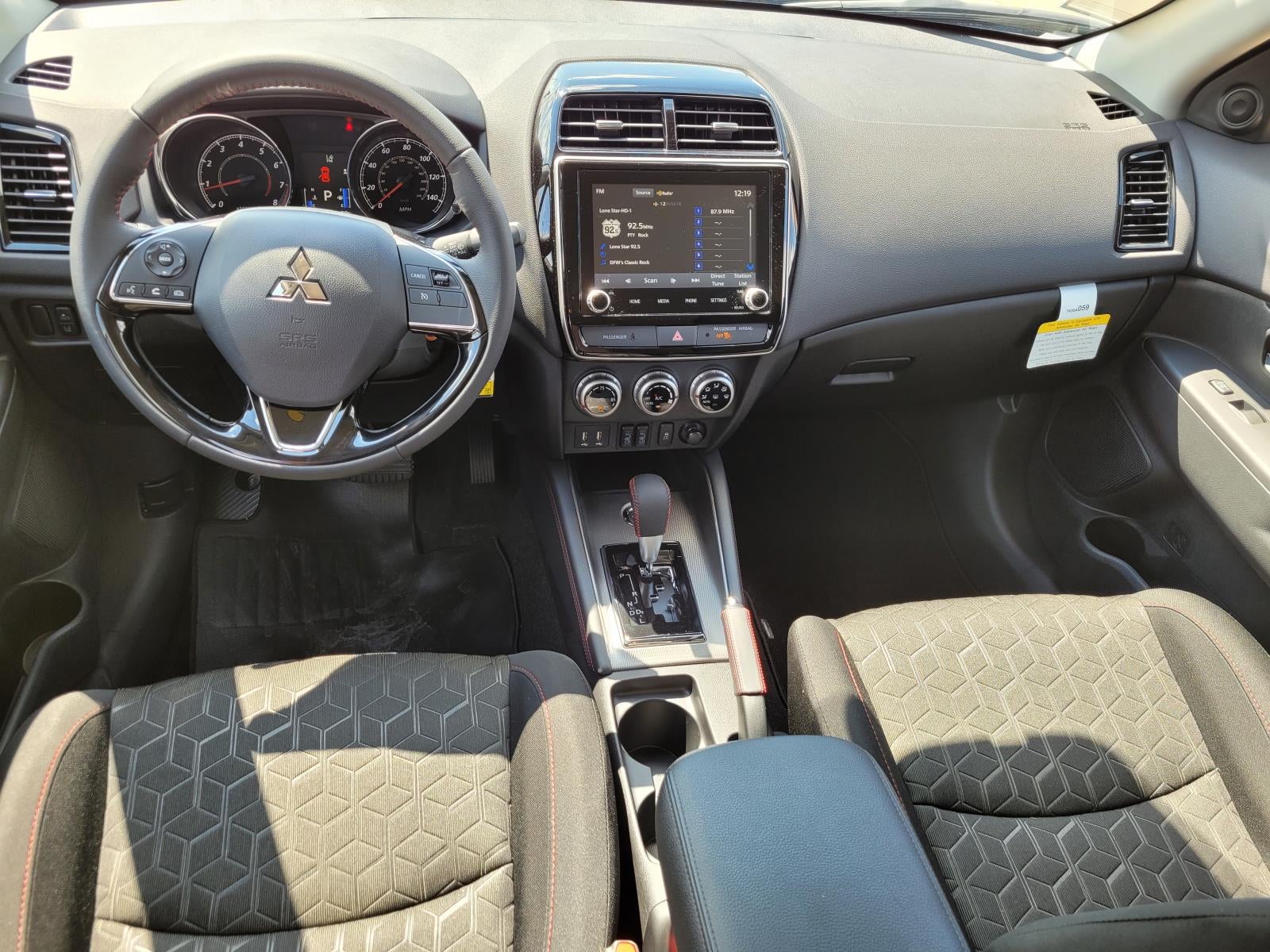 2027 Mitsubishi Outlander Sport LE