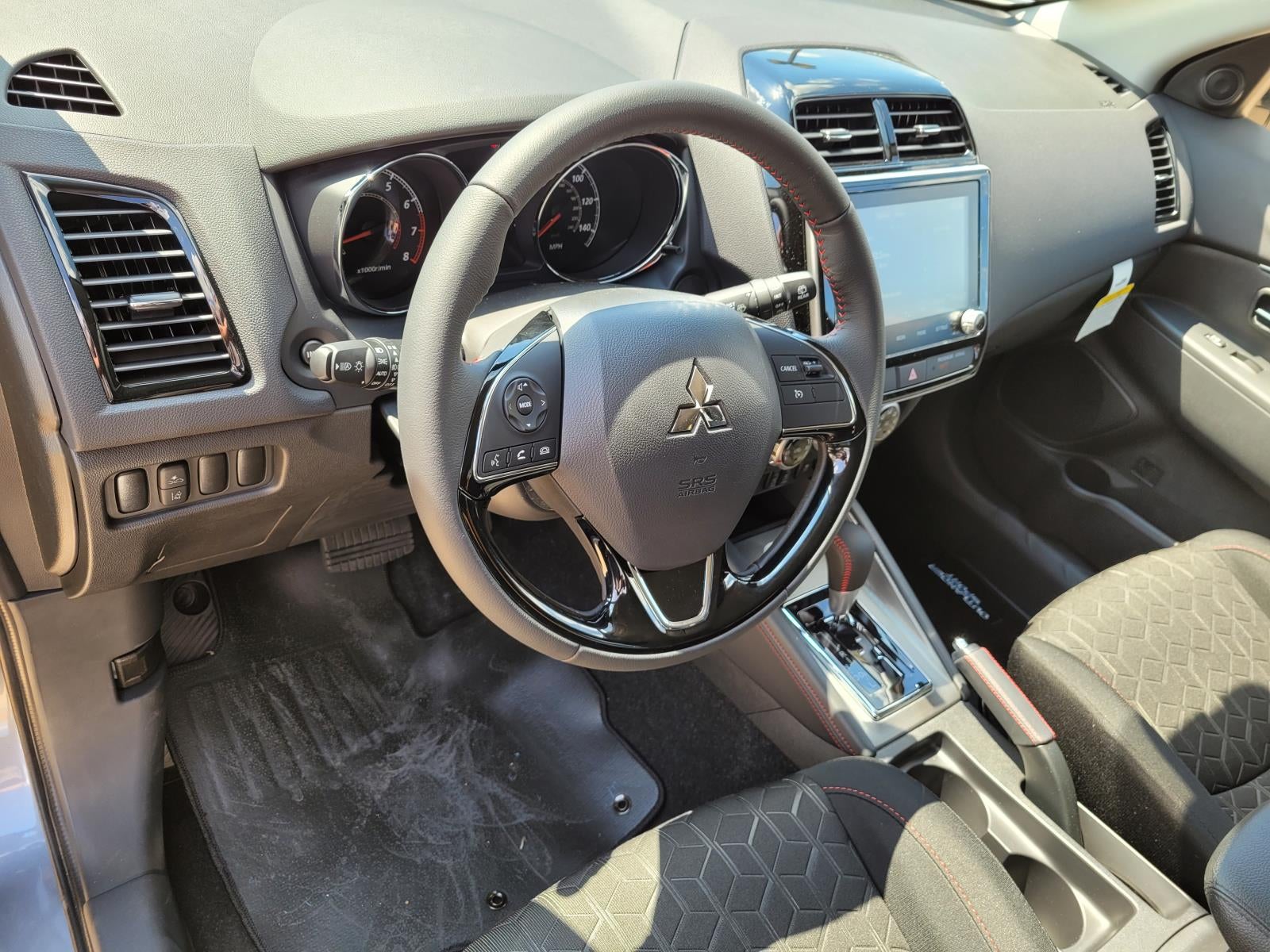 2027 Mitsubishi Outlander Sport LE