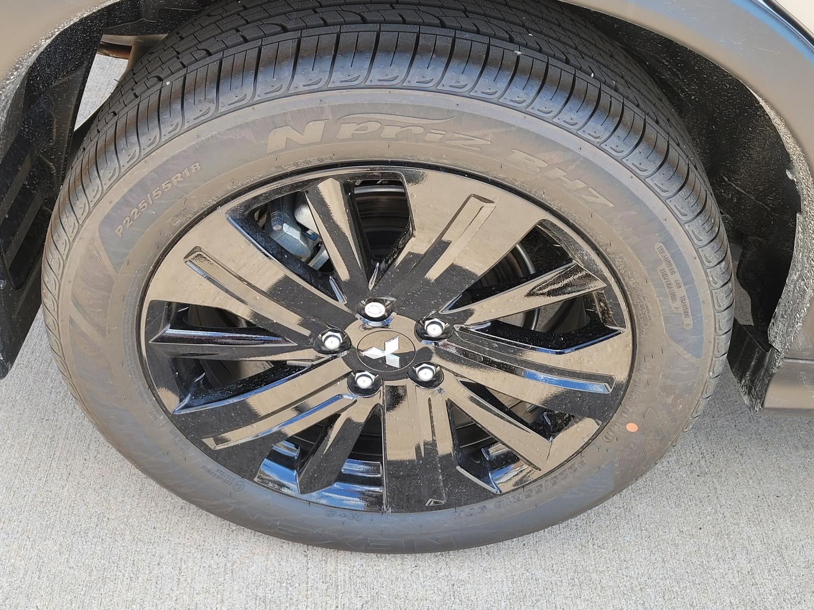 2027 Mitsubishi Outlander Sport LE