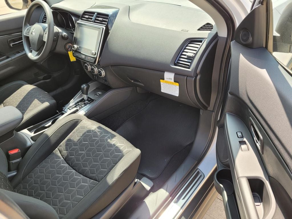 2027 Mitsubishi Outlander Sport ES