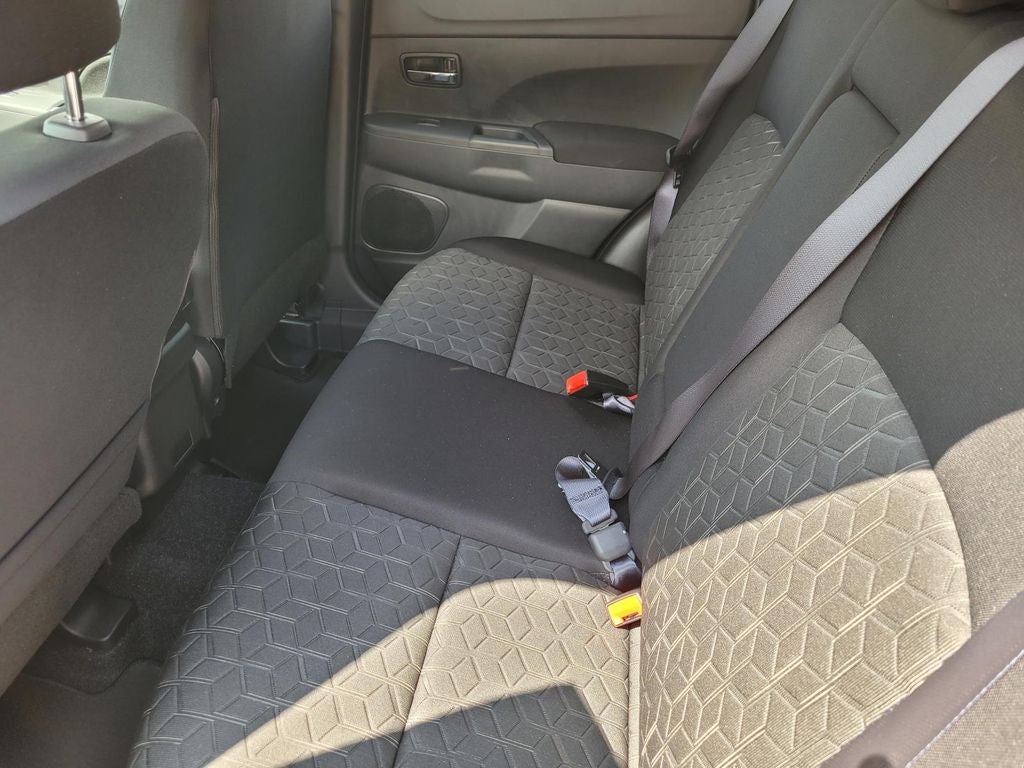 2027 Mitsubishi Outlander Sport ES