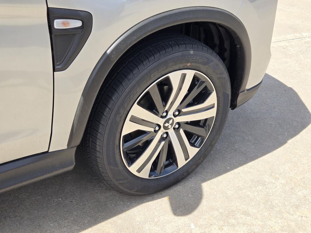 2026 Mitsubishi Outlander Sport ES