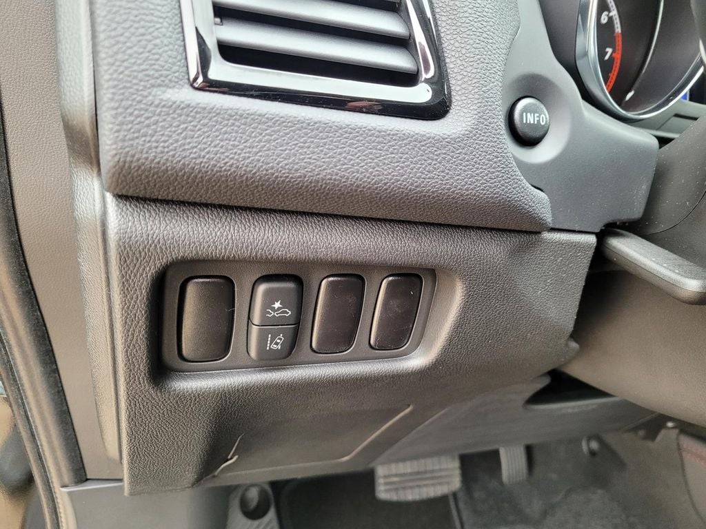 2026 Mitsubishi Outlander Sport LE