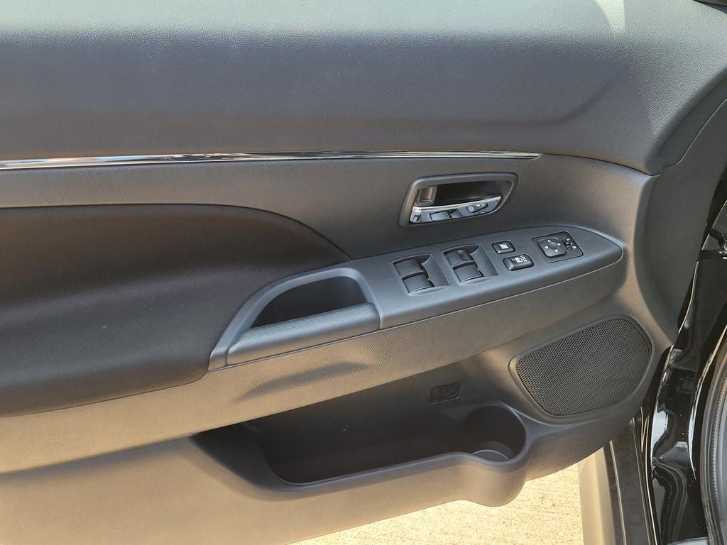 2026 Mitsubishi Outlander Sport ES