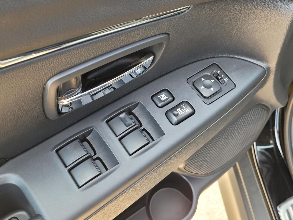 2026 Mitsubishi Outlander Sport ES