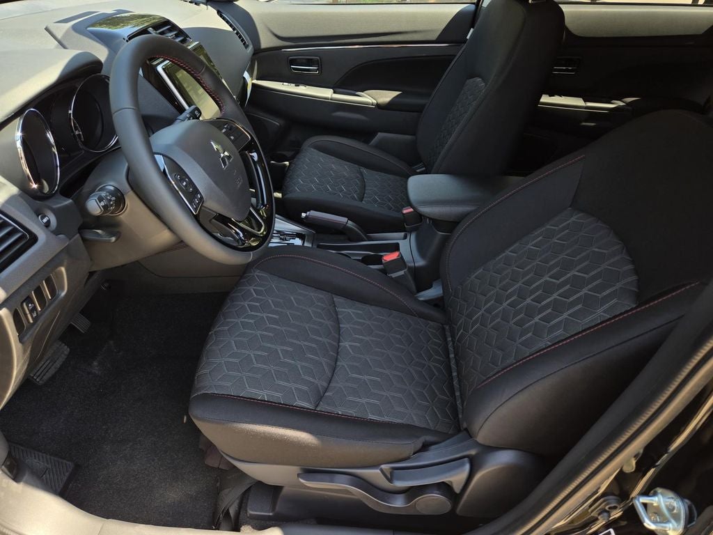 2026 Mitsubishi Outlander Sport LE