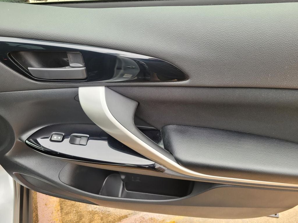 2023 Mitsubishi Eclipse Cross LE