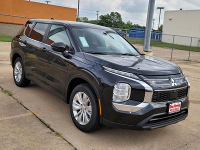 2026 Mitsubishi Outlander ES