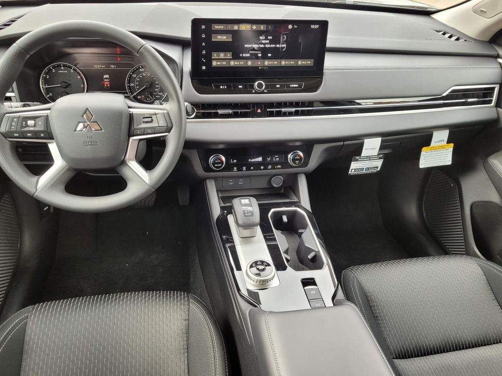 2026 Mitsubishi Outlander ES