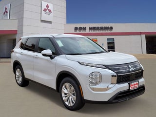 2026 Mitsubishi Outlander ES