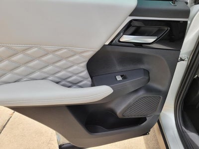 2023 Mitsubishi Outlander SEL