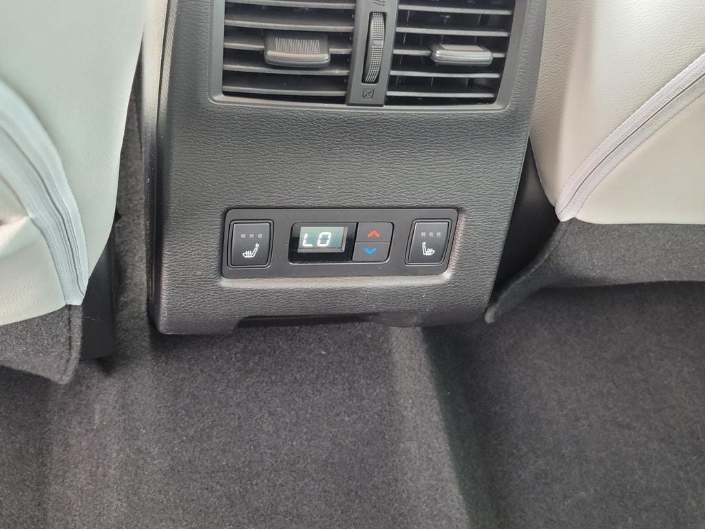 2023 Mitsubishi Outlander SEL