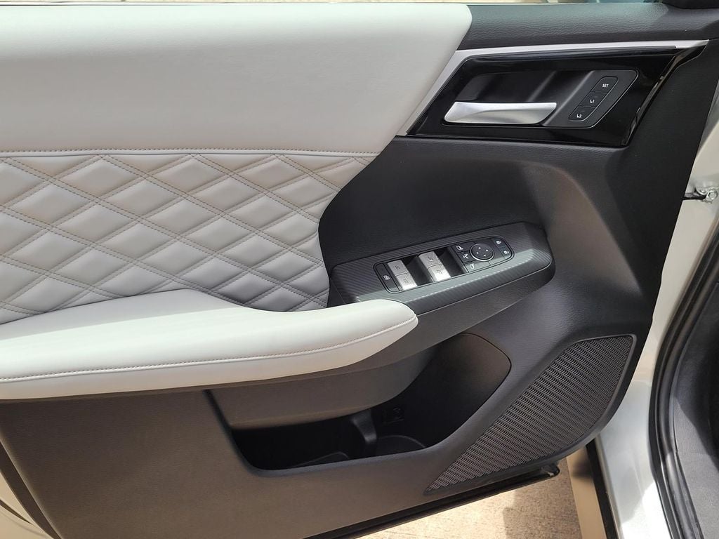 2023 Mitsubishi Outlander SEL