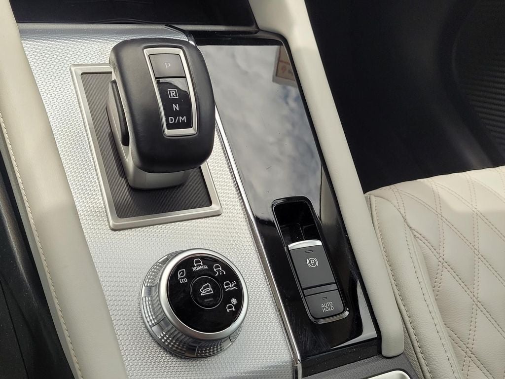 2023 Mitsubishi Outlander SEL