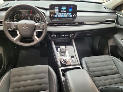 2024 Mitsubishi Outlander SE Black Edition