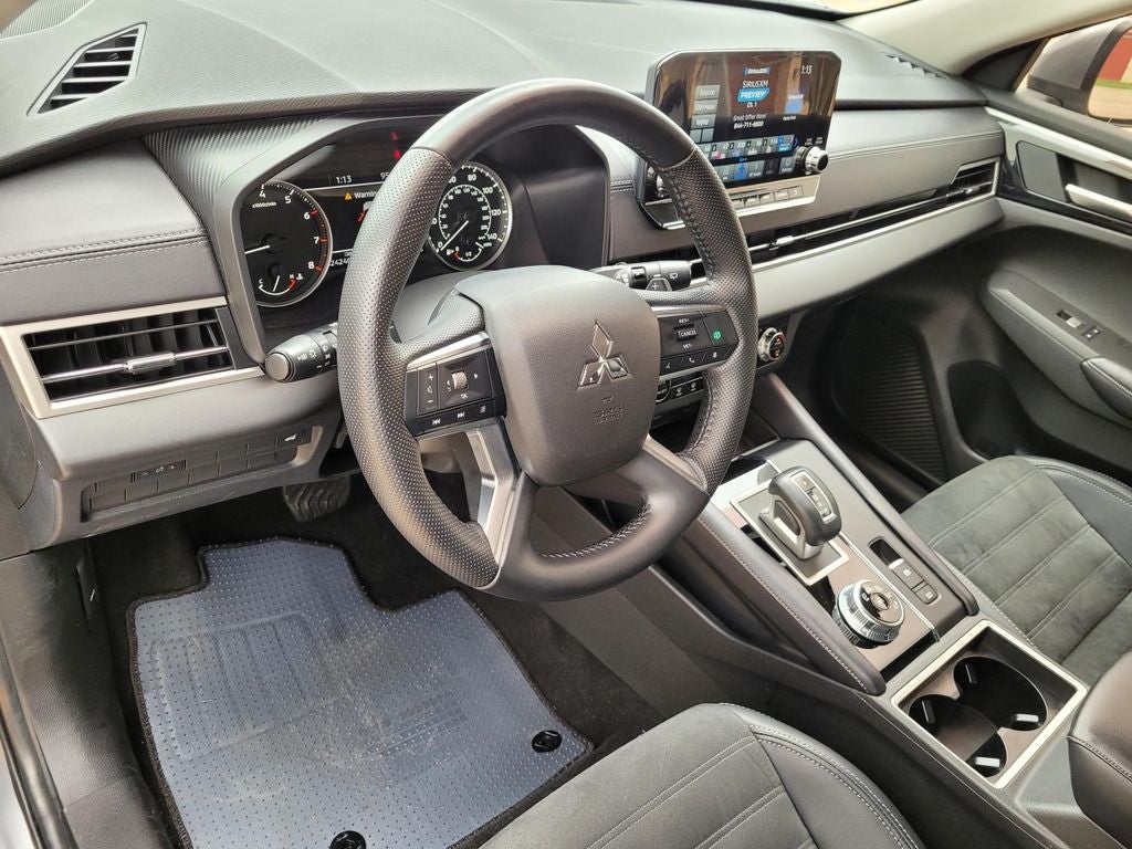 2024 Mitsubishi Outlander SE Black Edition