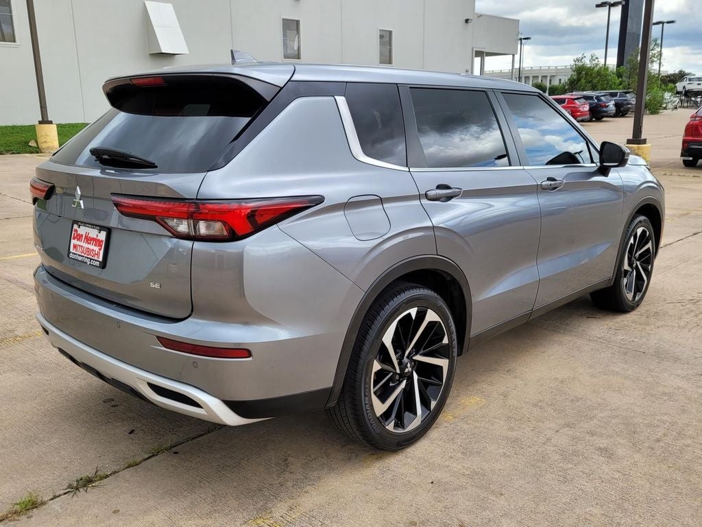 2024 Mitsubishi Outlander SE Black Edition